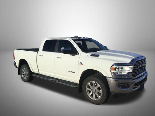 2019 RAM 2500 Laramie Crew Cab 4x4 6'4' Box