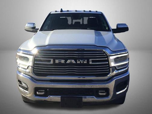 2019 RAM 2500 Laramie Crew Cab 4x4 6'4' Box
