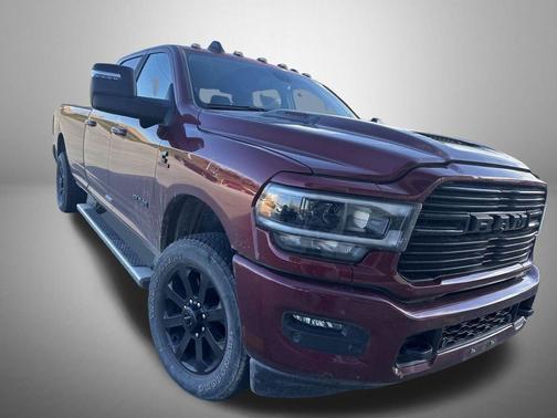 2024 RAM 3500 Laramie Crew Cab 4x4 8' Box