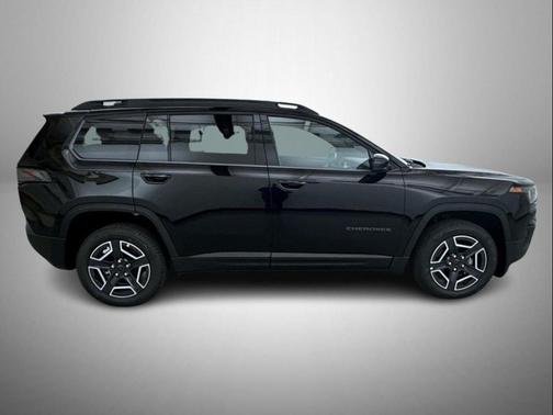 Diamond Black Crystal Pearlcoat 2026 Jeep Cherokee Limited