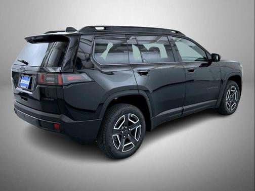 Diamond Black Crystal Pearlcoat 2026 Jeep Cherokee Limited