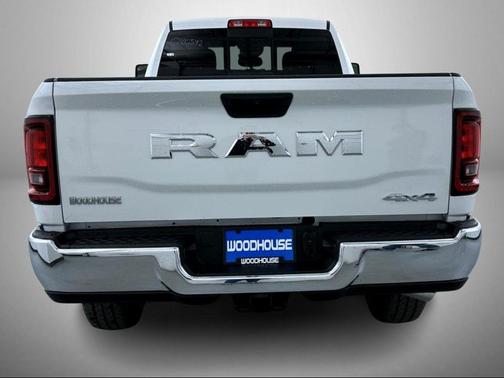 2026 RAM 2500 Tradesman Crew Cab 4x4 8' Box