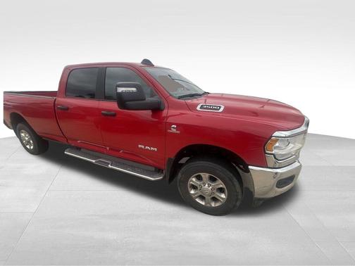 2024 RAM 3500 Big Horn Crew Cab 4x4 8' Box