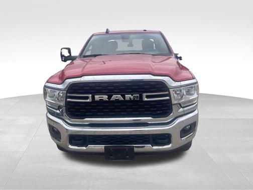2024 RAM 3500 Big Horn Crew Cab 4x4 8' Box