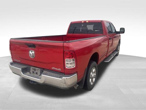 2024 RAM 3500 Big Horn Crew Cab 4x4 8' Box