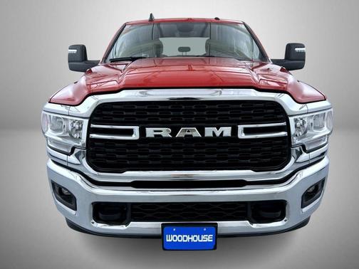 2024 RAM 3500 Big Horn Crew Cab 4x4 8' Box