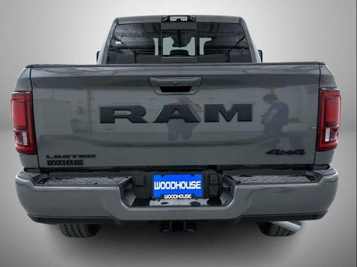 Ceramic Gray Clearcoat 2026 RAM 2500 Limited Crew Cab 4x4 6'4' Box