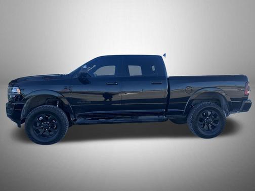 2022 RAM 2500 Laramie Crew Cab 4x4 6'4' Box