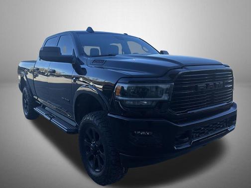2022 RAM 2500 Laramie Crew Cab 4x4 6'4' Box