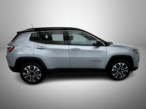 Billet Silver Metallic Clearcoat 2023 Jeep Compass Limited