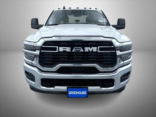 2025 RAM 2500 Tradesman Crew Cab 4x4 6'4' Box