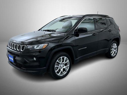 2024 Jeep Compass Latitude Lux
