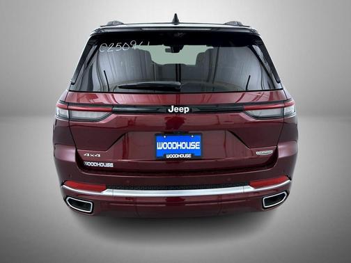 2025 Jeep Grand Cherokee Summit