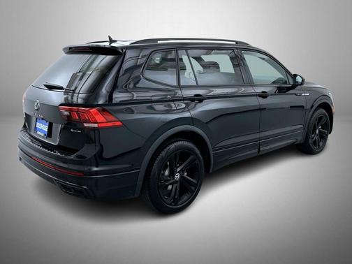2023 Volkswagen Tiguan 2.0T SE R-Line Black 4MOTION