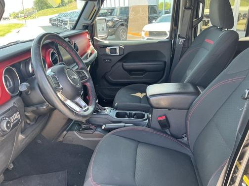 Black Clearcoat 2022 Jeep Wrangler Unlimited Rubicon