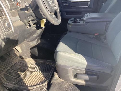 2018 RAM 2500 SLT Crew Cab 4x4 6'4' Box