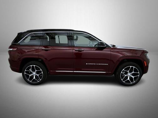 2025 Jeep Grand Cherokee Summit