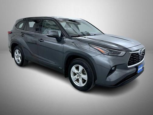 2022 Toyota Highlander Hybrid LE