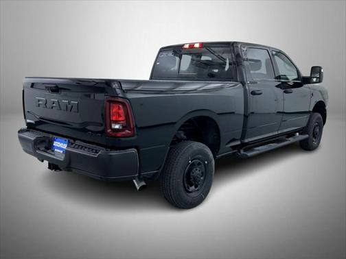 2025 RAM 2500 Tradesman Crew Cab 4x4 6'4' Box