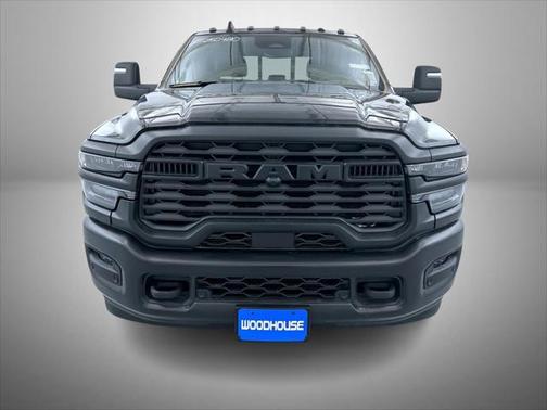 2025 RAM 2500 Tradesman Crew Cab 4x4 6'4' Box