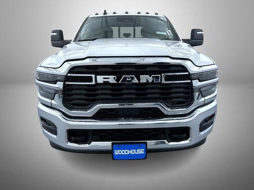 2026 RAM 3500 Tradesman Crew Cab 4x4 8' Box