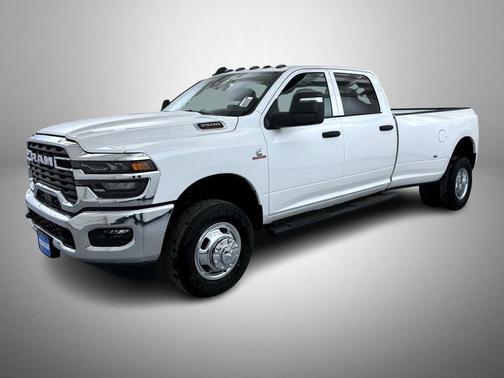 2026 RAM 3500 Tradesman Crew Cab 4x4 8' Box