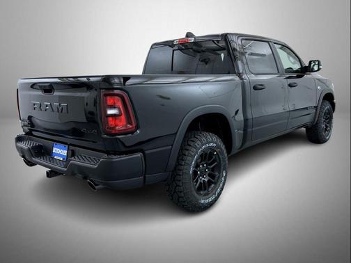Diamond Black Crystal Pearlcoat 2026 RAM 1500 Rebel