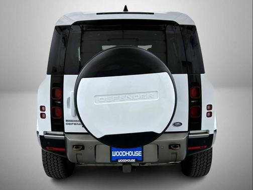 White 2022 Land Rover Defender 110 X-Dynamic SE