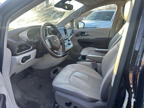 2018 Chrysler Pacifica Touring-L Plus