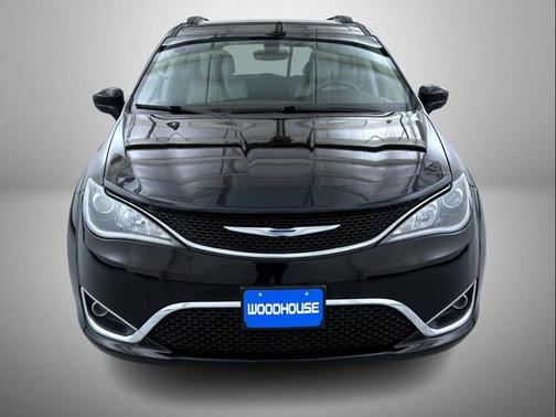 2018 Chrysler Pacifica Touring-L Plus