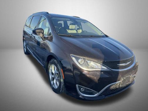 2018 Chrysler Pacifica Touring-L Plus