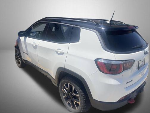 White Clearcoat 2018 Jeep Compass Trailhawk