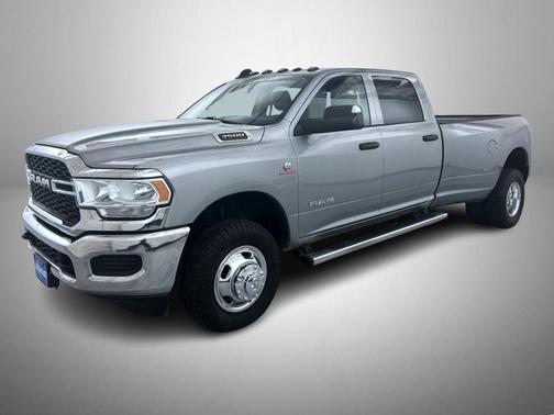 2020 RAM 3500 Tradesman Crew Cab 4x4 8' Box