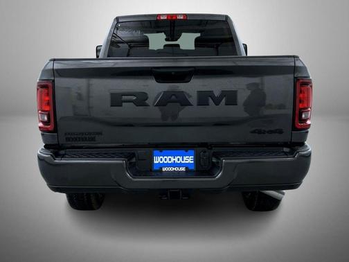2026 RAM 2500 Big Horn Crew Cab 4x4 6'4' Box