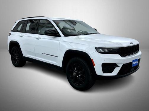 2024 Jeep Grand Cherokee Altitude