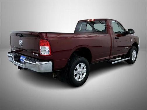 2022 RAM 2500 Big Horn Regular Cab 4x4 8' Box
