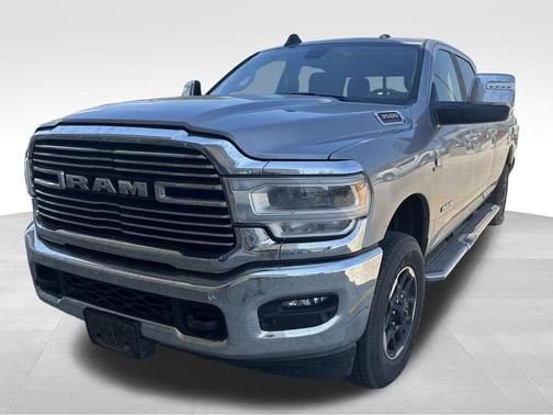 2023 RAM 3500 Laramie Crew Cab 4x4 8' Box