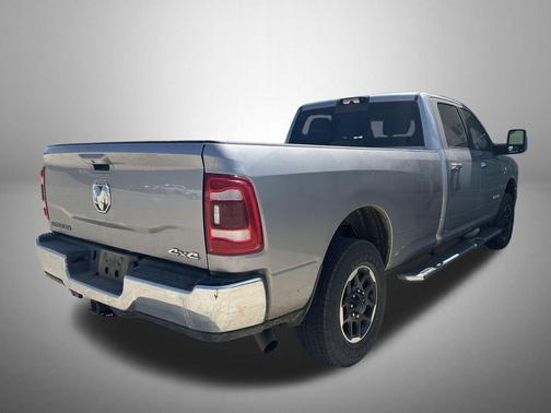 2023 RAM 3500 Laramie Crew Cab 4x4 8' Box