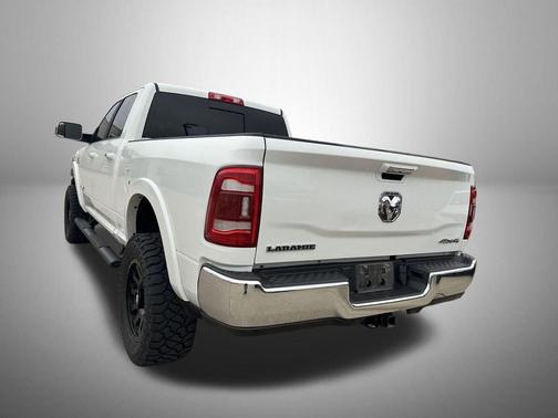 2022 RAM 2500 Laramie Crew Cab 4x4 6'4' Box