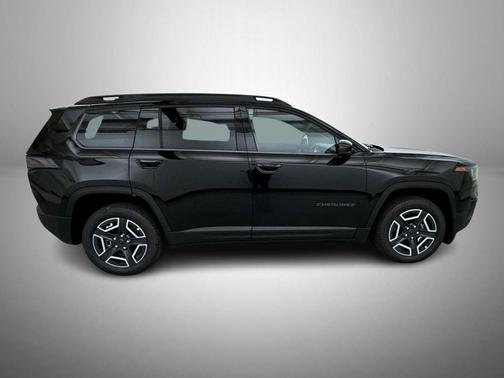 Diamond Black Crystal Pearlcoat 2026 Jeep Cherokee Limited