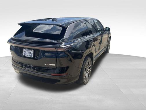 2025 Jeep Wagoneer S Limited
