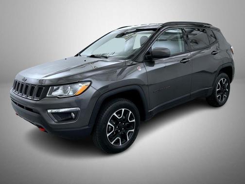 Granite Crystal Metallic Clearcoat 2021 Jeep Compass Trailhawk