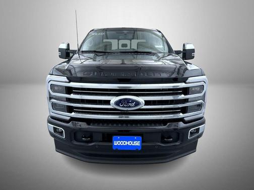 2025 Ford F-250 Platinum