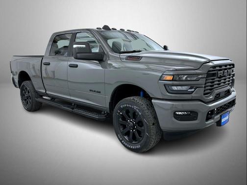 Ceramic Gray Clearcoat 2026 RAM 2500 Big Horn Crew Cab 4x4 6'4' Box