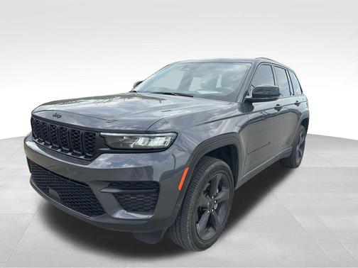2023 Jeep Grand Cherokee Altitude