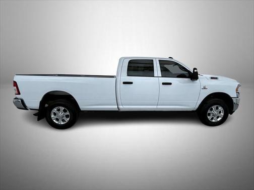2023 RAM 2500 Tradesman Crew Cab 4x4 8' Box