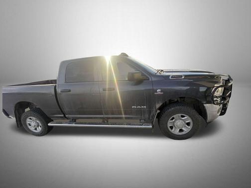 2019 RAM 2500 Tradesman Crew Cab 4x4 6'4' Box