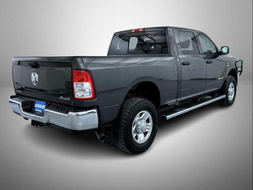2019 RAM 2500 Tradesman Crew Cab 4x4 6'4' Box