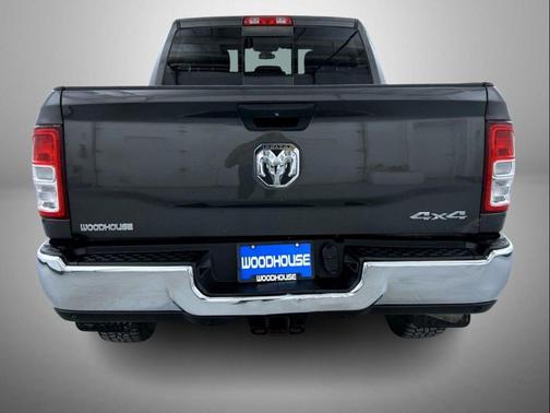 2019 RAM 2500 Tradesman Crew Cab 4x4 6'4' Box