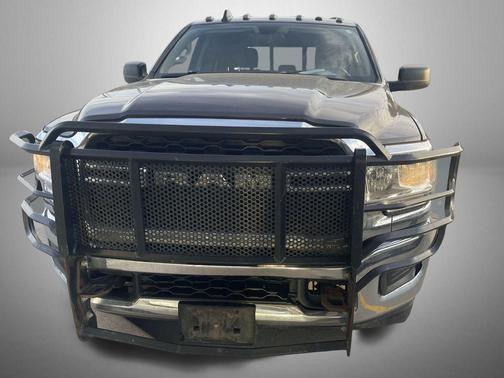 2019 RAM 2500 Tradesman Crew Cab 4x4 6'4' Box